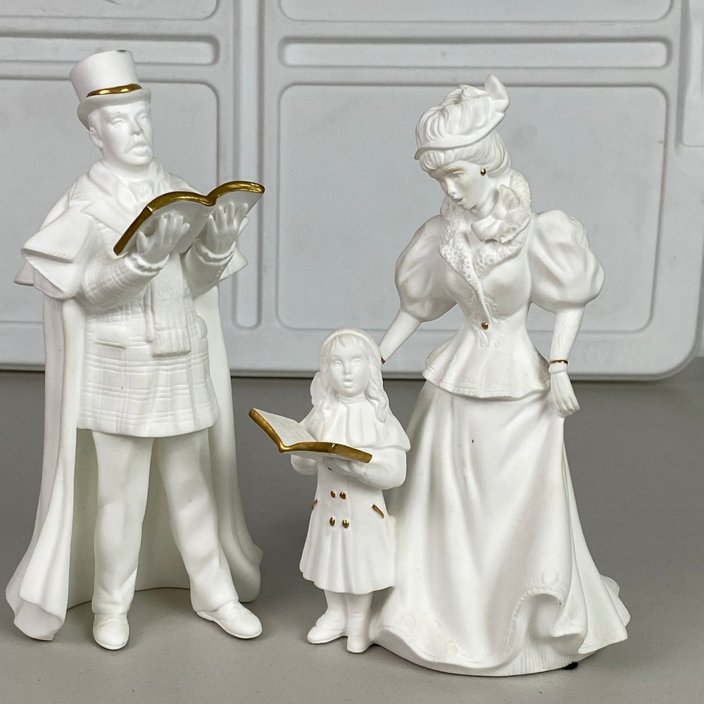VTG 1991 Lenox Christmas Carolers Family Figurine White Gold Bisque Music Box